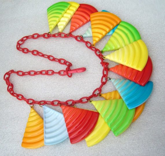Vintage multicolors rainbow early plastic 1980's   dangles necklace 