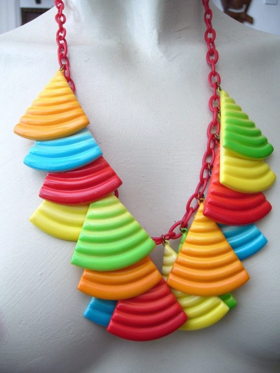 Vintage multicolors rainbow early plastic 1980's   dangles necklace 