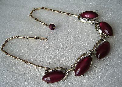 Vintage thermoset plastic plum 1950’s necklace