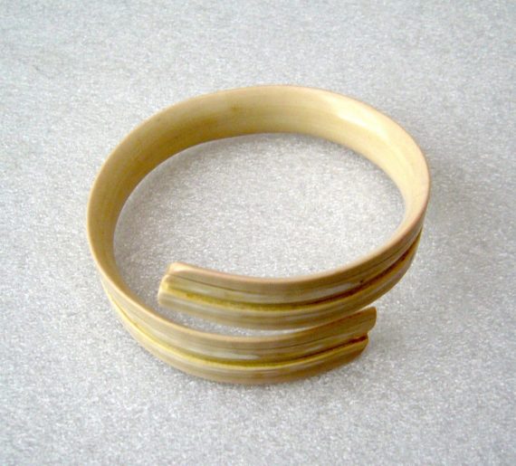 Vintage Galalith lightweight adjustable snake bracelet bangle - bakelite era