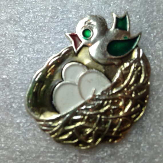 Vintage 1960's enameled aluminum Russian bird in the nest pin brooch