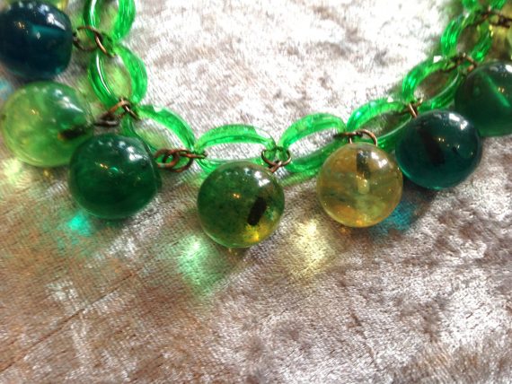 Vintage  early plastic 1960's balls necklace