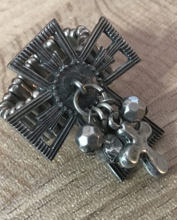Vintage cross ring - expandable