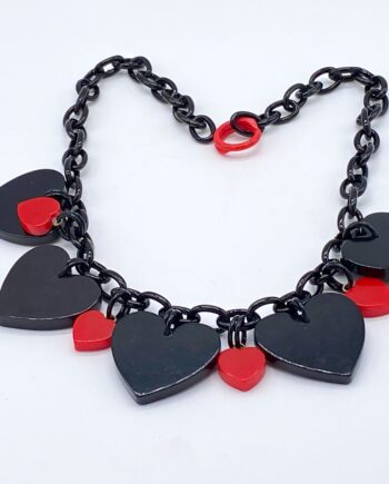 Vintage Art Deco bakelite hearts necklace - red and black